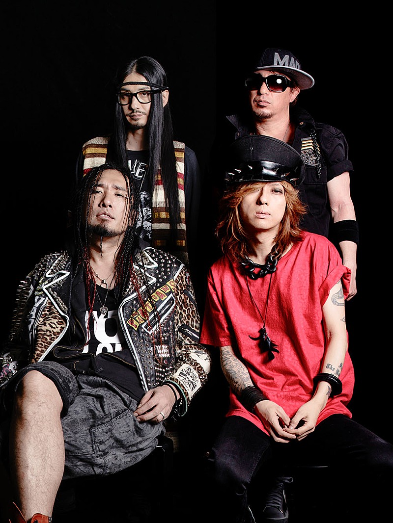 清春率いるsads1年ぶりとなるライブを開催。新ヴィジュアル公開も