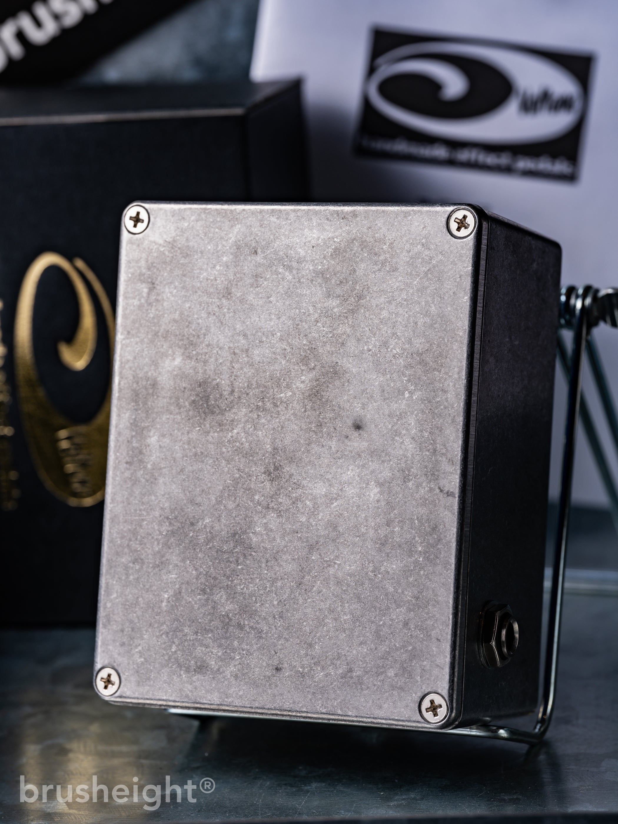 Ovaltone Q.O.O. Blue edition – brusheight