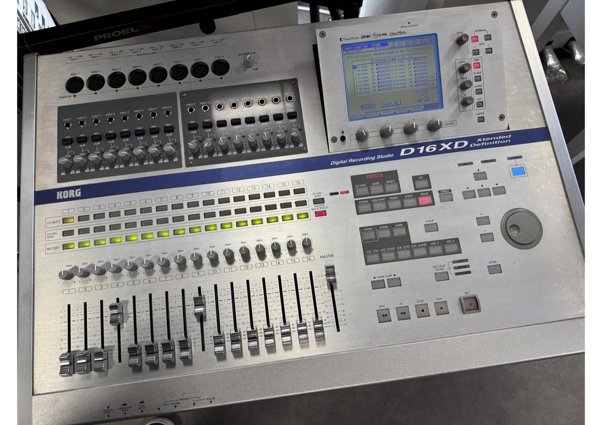 Korg D16XD