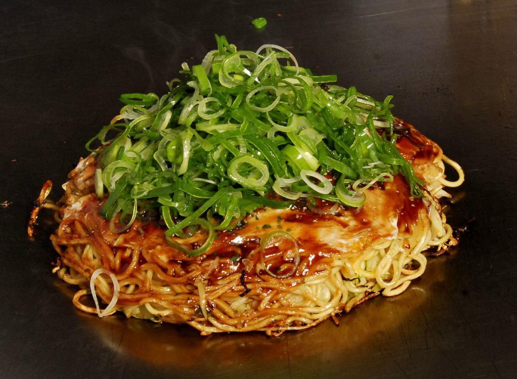 ぶちうめぇ！広島県民のソウルフードは「広島風お好み焼きじゃけぇ