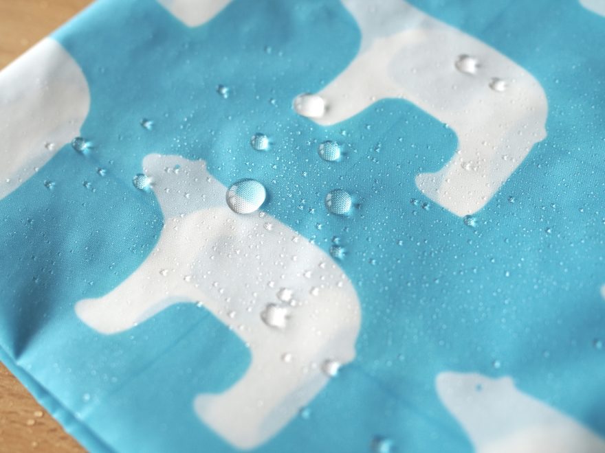 晴れの日も雨の日も使いたい！はっ水生地の特徴 - craf（クラフ