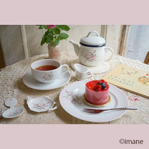 イマン ビビアンピンク ティーカップ＆ソーサー【イマン、マニーと薔薇
