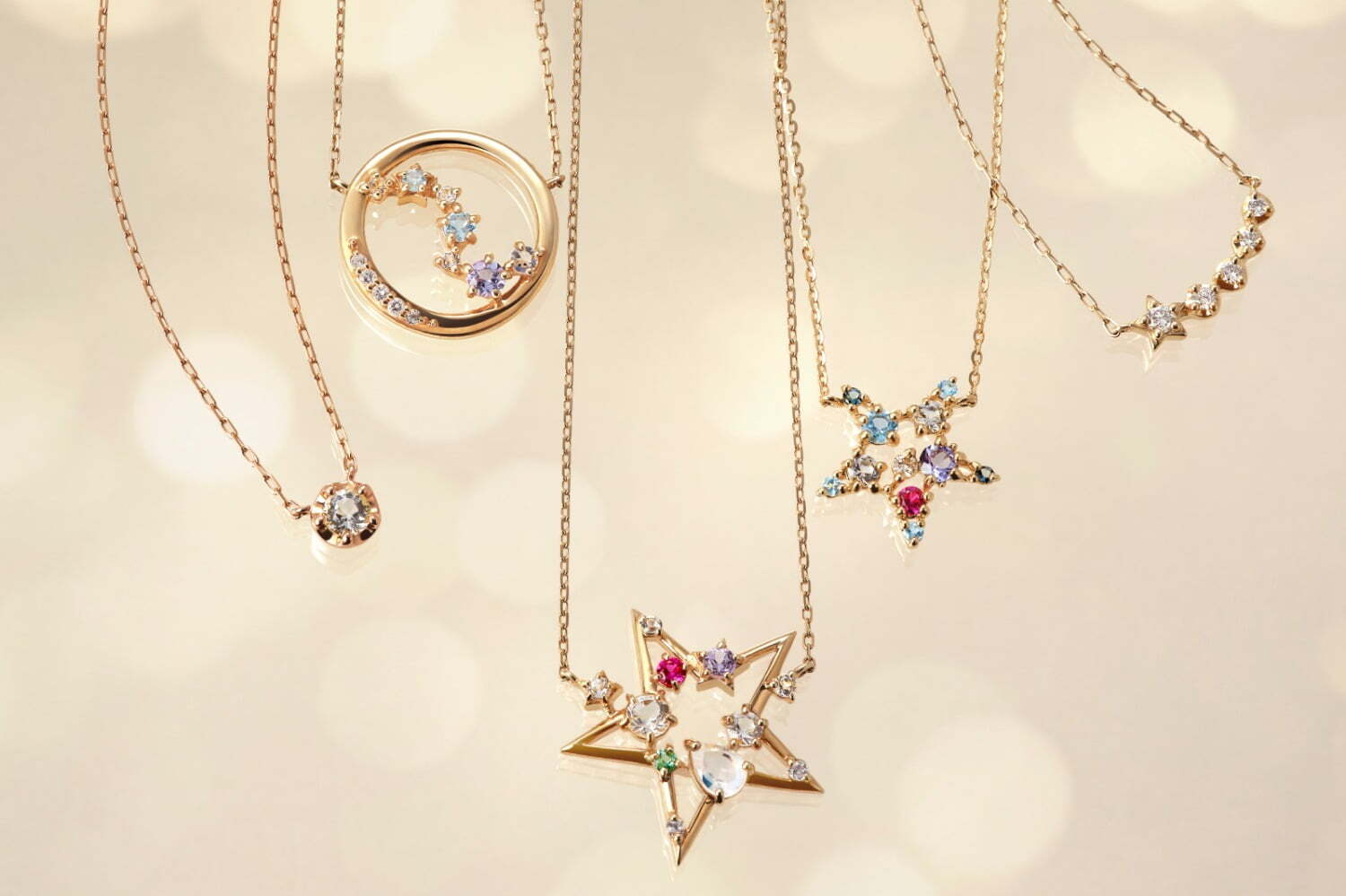 4℃の2021年クリスマスジュエリー、エメラルド＆トパーズ煌めく“星