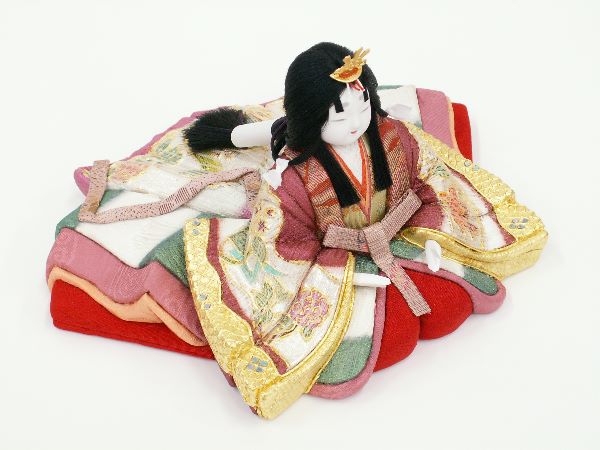 木目込み人形の最高峰がここに！伝統工芸士の彩色二衣重技法を駆使した