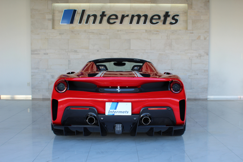 フェラーリ 488ピスタ スパイダー D車 174km Racing Red 中古車 情報
