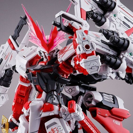 レッドフレームの究極形態再び！ガンプラ「MG ガンダムアストレイ