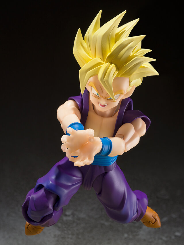 ドラゴンボールZ」より「スーパーサイヤ人孫悟飯」がアクション