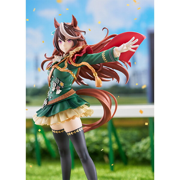 胸の勲章まで細かい！『ウマ娘』皇帝・シンボリルドルフが、風を切る