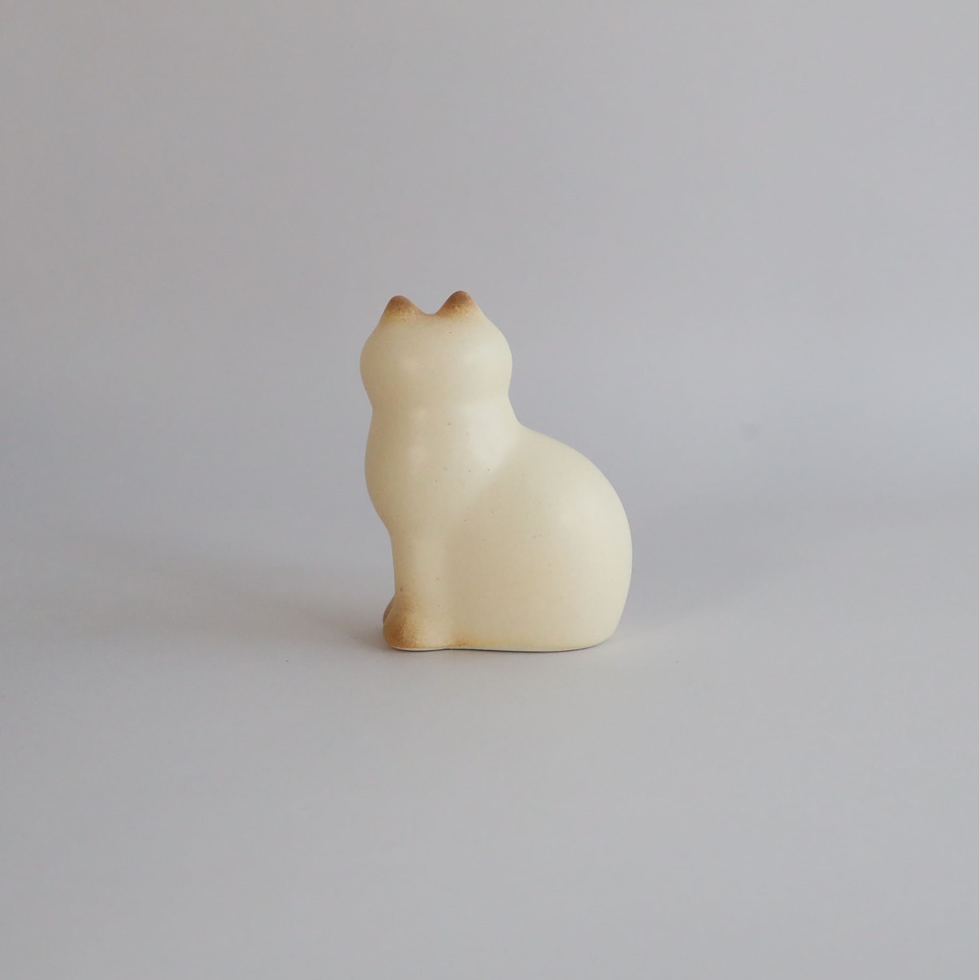 定番品】Lisa Larson Cat MANS Mini White Brown｜入荷待ち商品｜IDEE