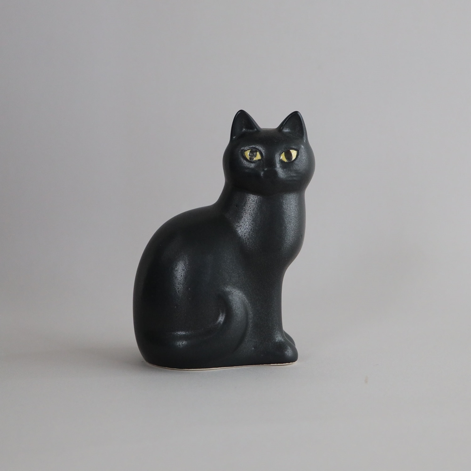 定番品】Lisa Larson Cat MANS Medium Black｜入荷待ち商品｜IDEE SHOP