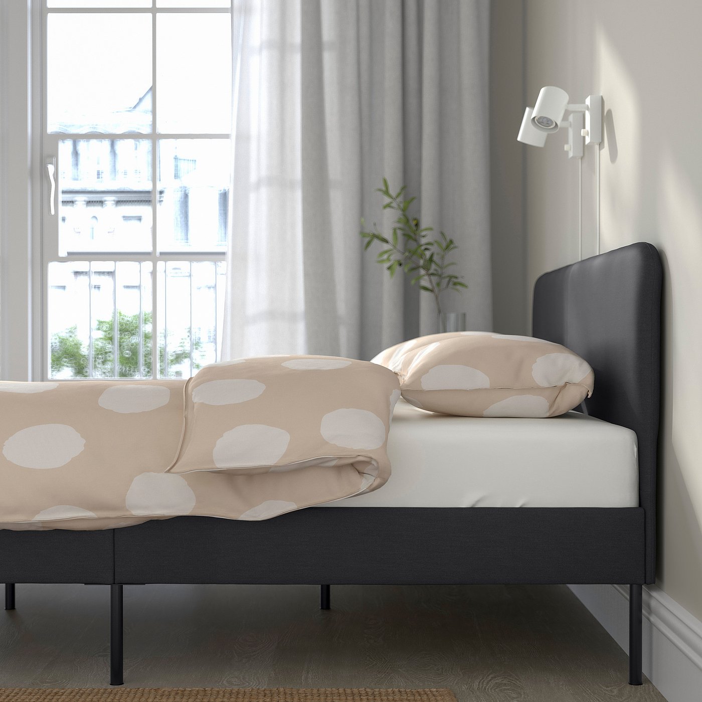 IKEA ダブルベッド 1.4*2.02 フレームのみ IKEA ダブルベッド 1.4*2.02