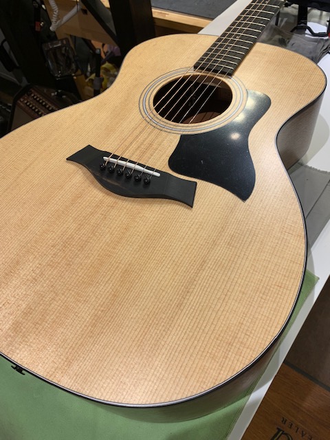 ザ・オールマイティ！Taylorエントリーに、即戦力のアコギに！な114の