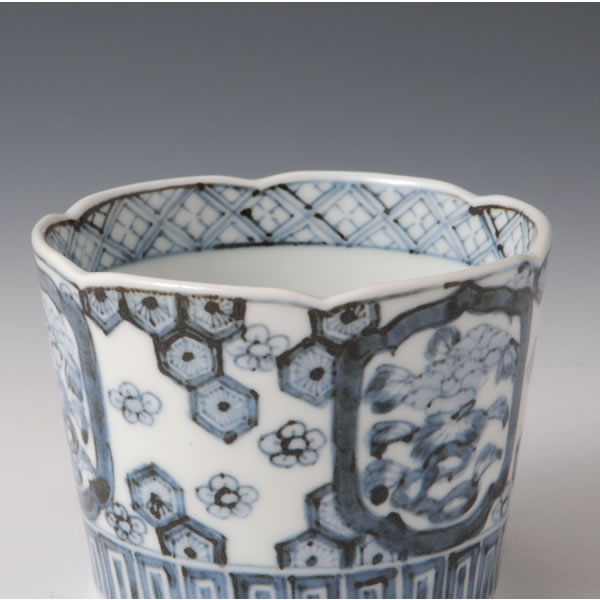 Japan Pottery Net / 染付窓絵亀甲文そば猪口