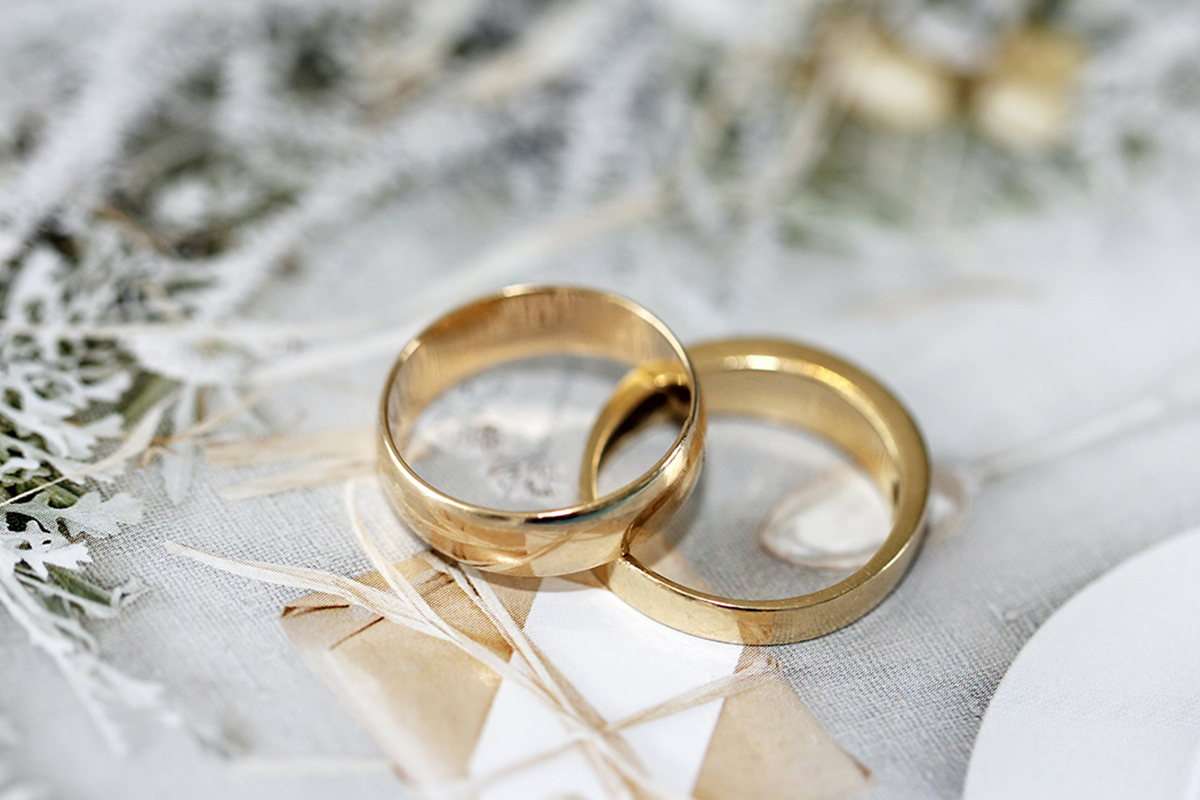 結婚指輪 にも 天然ダイヤモンド 18金ホワイトゴールド 4月誕生石 18金