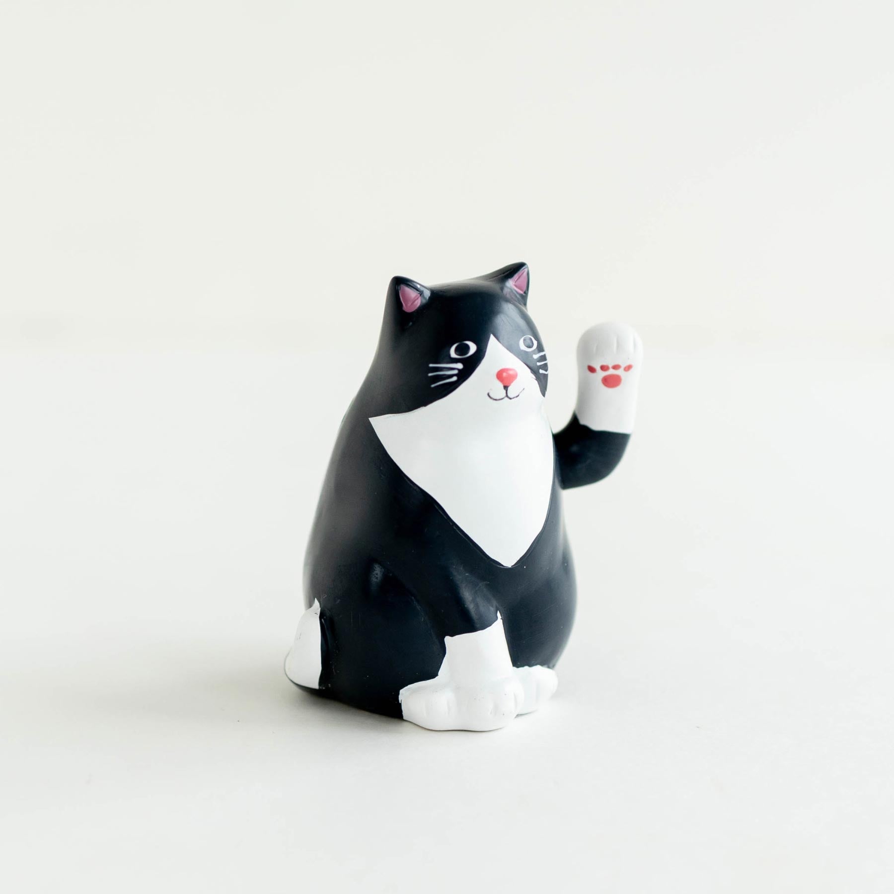 SOLAR CAT（猫のオブジェ）｜オブジェ・ぬいぐるみ｜オルネ ド
