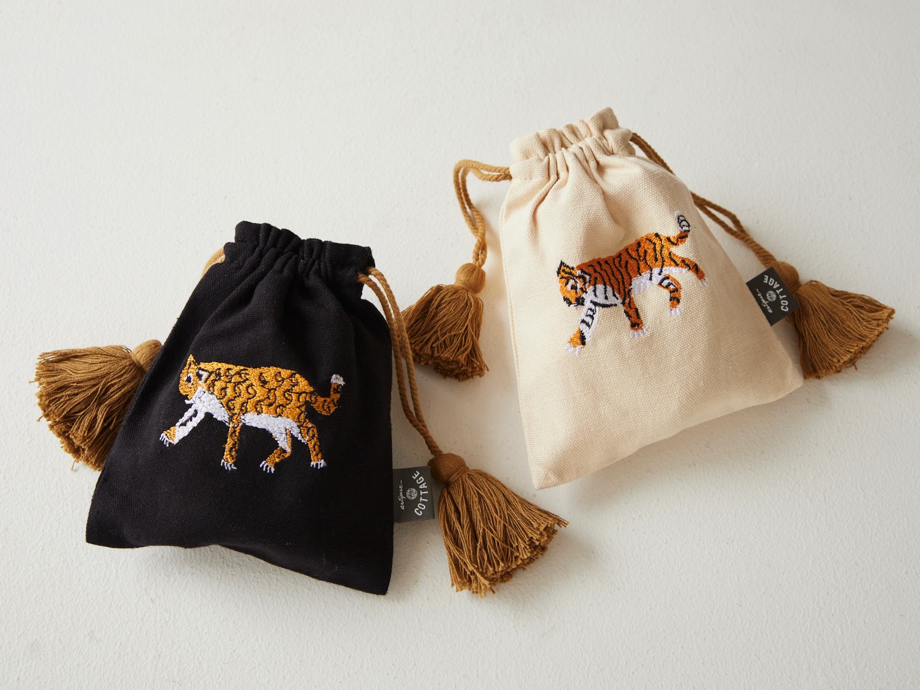 アニマル刺繍・巾着ポーチ｜ポーチ｜オルネ ド フォイユ公式オンライン