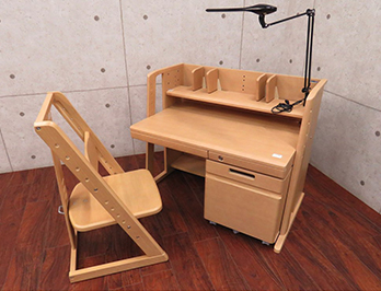 オカムラ（OKAMURA）ピエルナ ライト付き学習机 デスク買取｜L-line