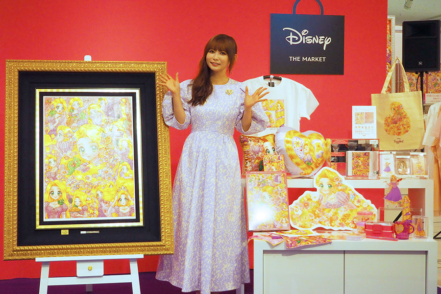 中川翔子が描いた2000万超え「ラプンツェル」、阪急でお披露目