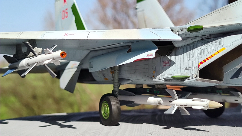 Trumpeter 1/32 Su-27 Flanker B | Large Scale Planes
