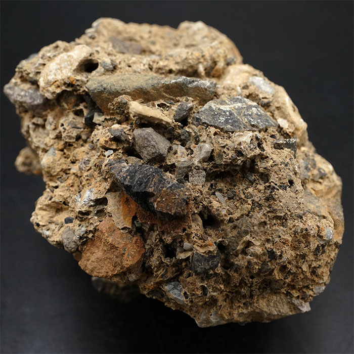 さざれ石（石灰質角礫岩 W22.5cm/D19.2cm/H12.5cm）077 正規代理店】 君が代 希少石 日本 石灰質角礫岩 天皇 永遠 繁栄<br>
