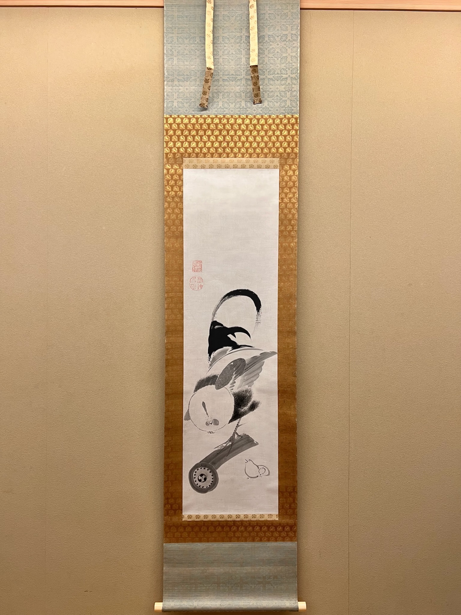 伊藤若冲 親子鶏図｜古美術・掛け軸の販売・買取・鑑定-松本松栄堂