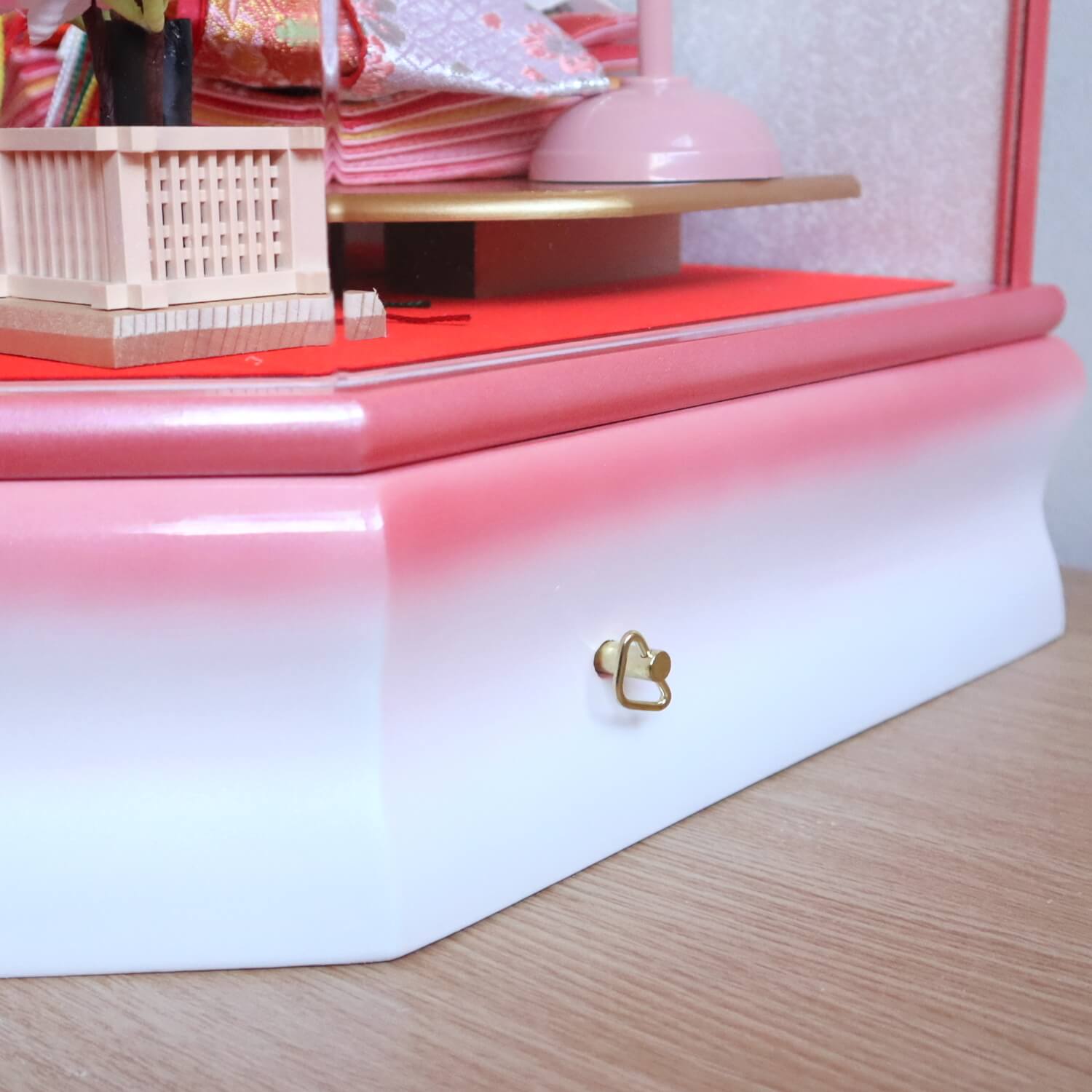 残りわずか【特別セール商品】【日本製】親王 桜金襴衣装 ☆ 六角