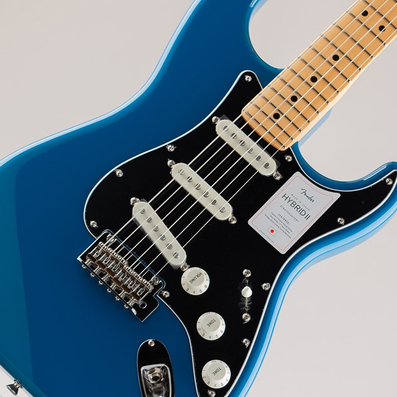 Made in Japan Hybrid II Stratocaster/Forest Blue/Maple Fingerboard