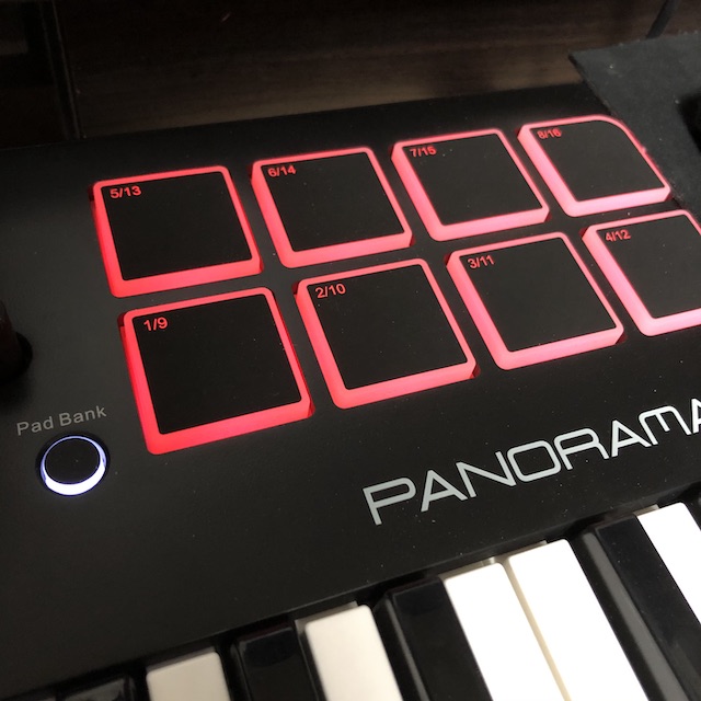 ハードシンセやMTR感覚でプラグインやDAWを使えるMIDIコントローラー