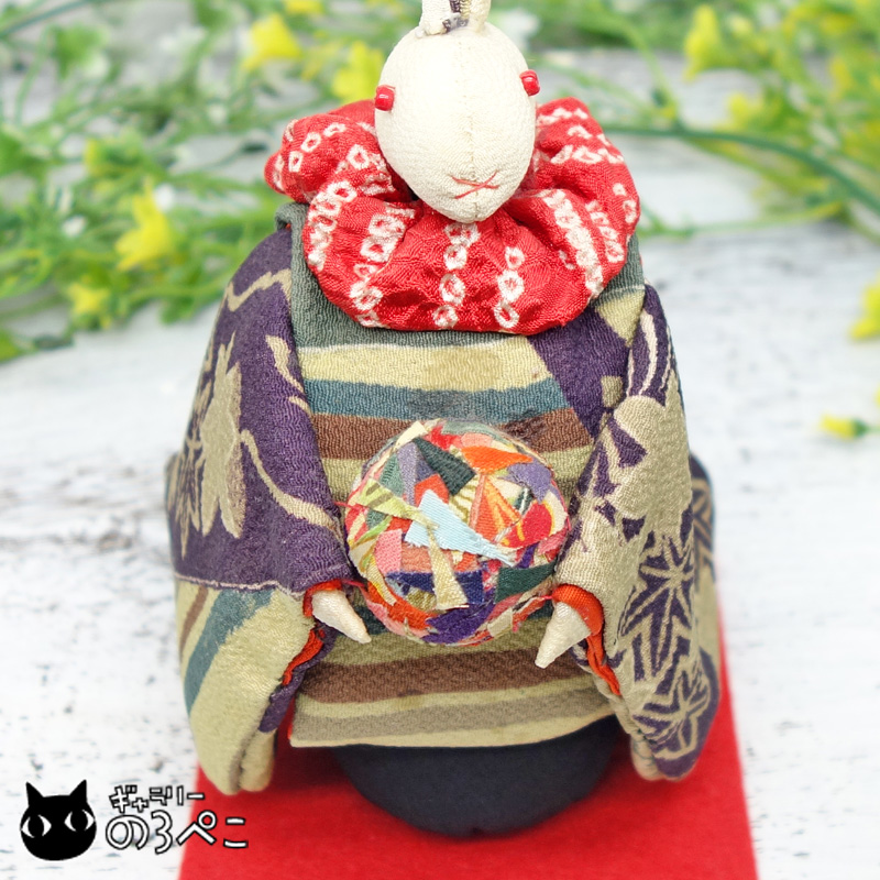 正絹ちりめん古布の鞠遊び麻呂うさぎ～紅葉柄深紫着物 | ギャラリーの