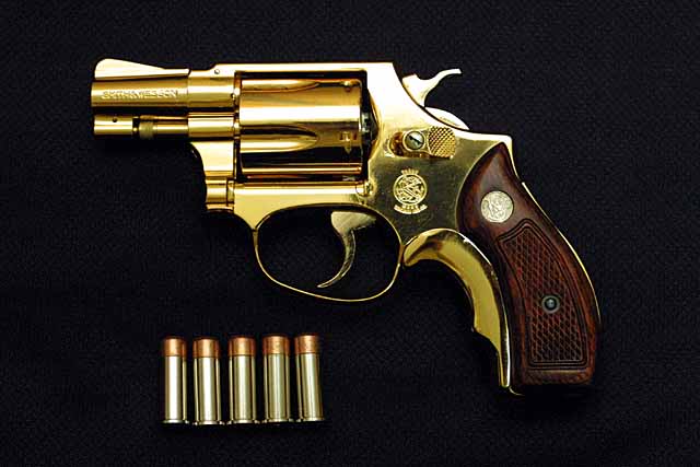 GUN