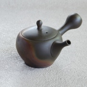 日本の急須と茶器をどうぞ - Sazen Tea