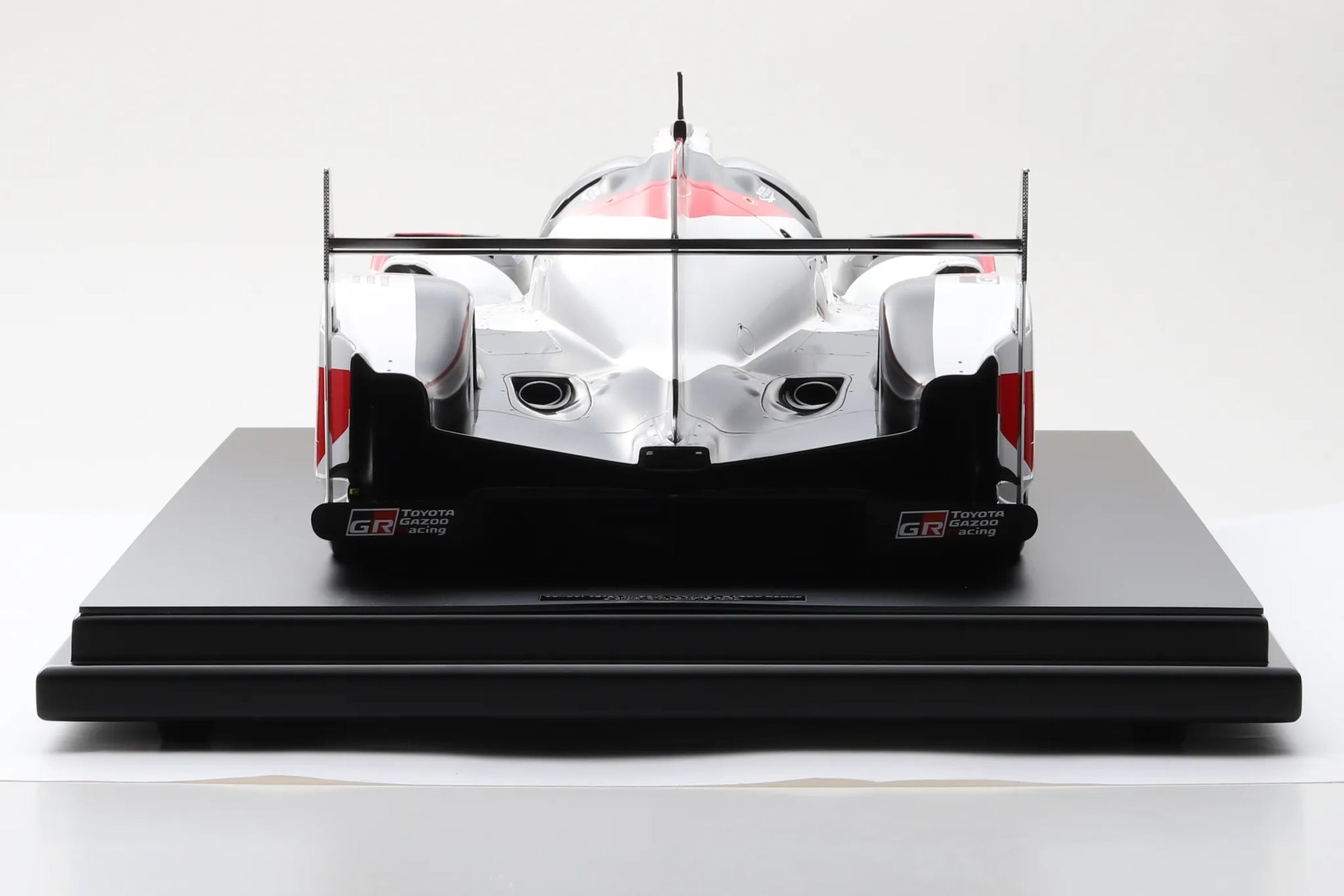 Toyota TS050 Hybrid No.8 Toyota Gazoo Racing Winner 24H Le Mans