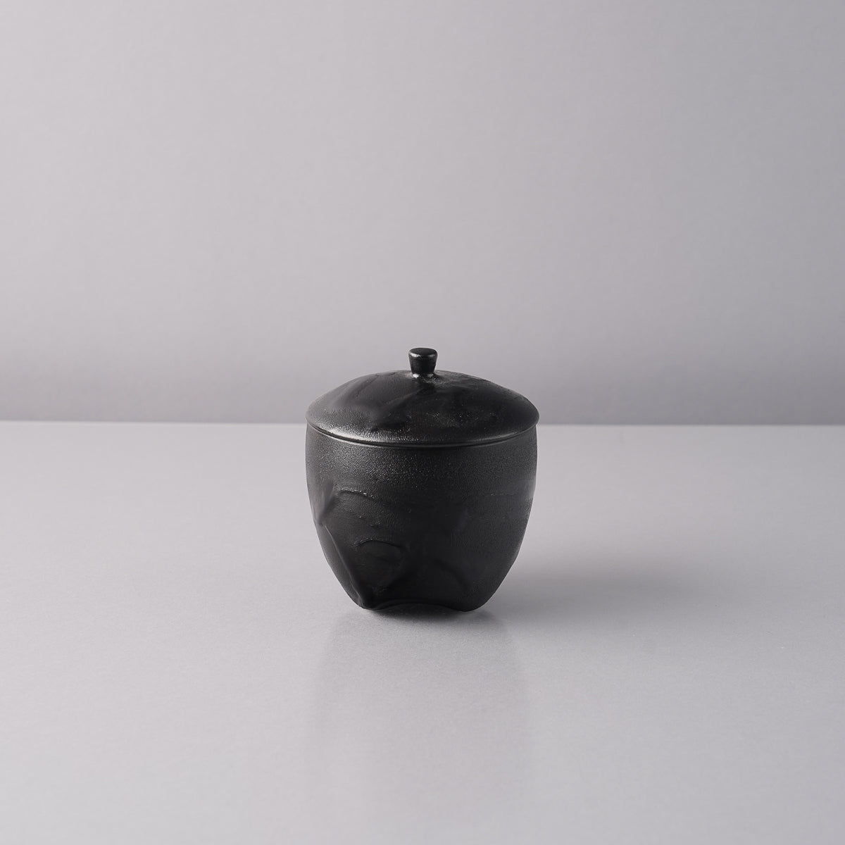 三川内焼 三ツ足 蓋付小鉢 7cm/140ml 平戸嘉祥窯の通販｜Studio1156