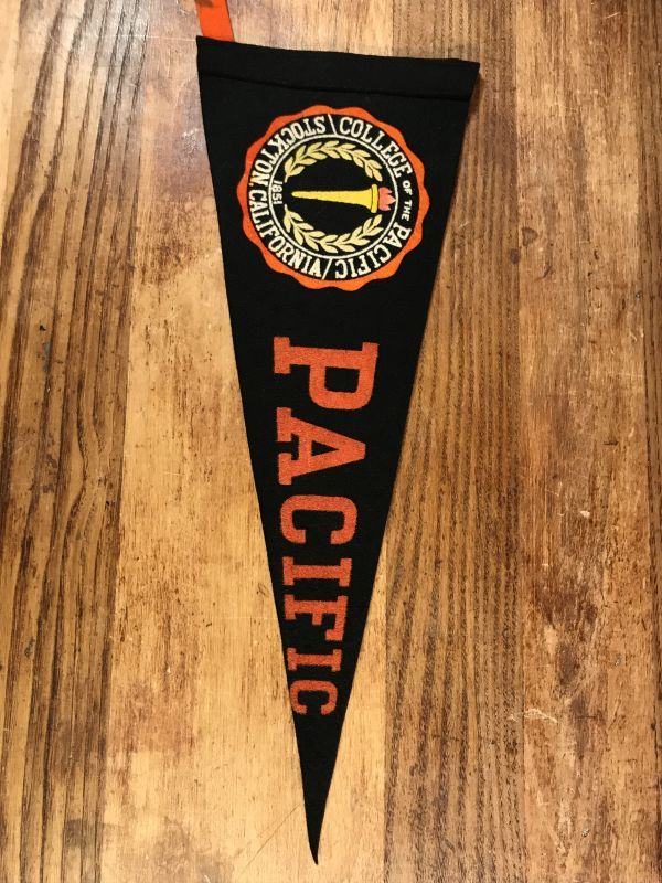 Stockton California “Pacific” College Pennant パシフィック