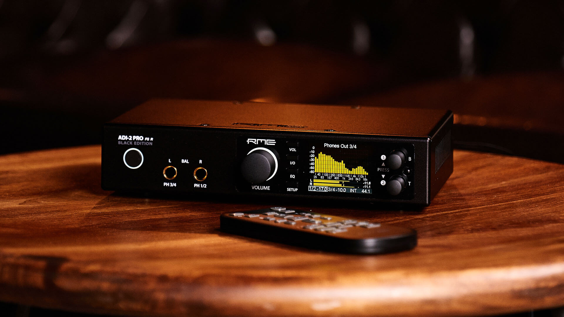 ADI-2 Pro | High-end USB Audio Converter & Headphone Amp - rme-usa.com
