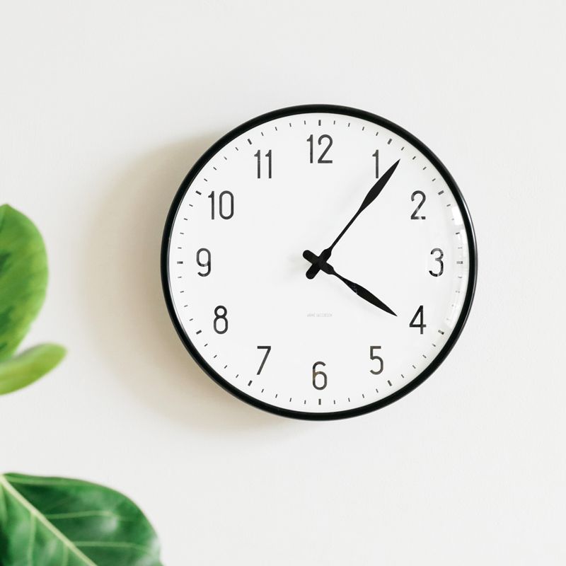 掛け時計 アルネ・ヤコブセン STATION WALL CLOCK ｜家具・インテリア