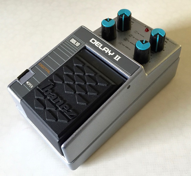 TONEHOME - the World of Vintage Guitar Effects Pedals - DDL10 Dig