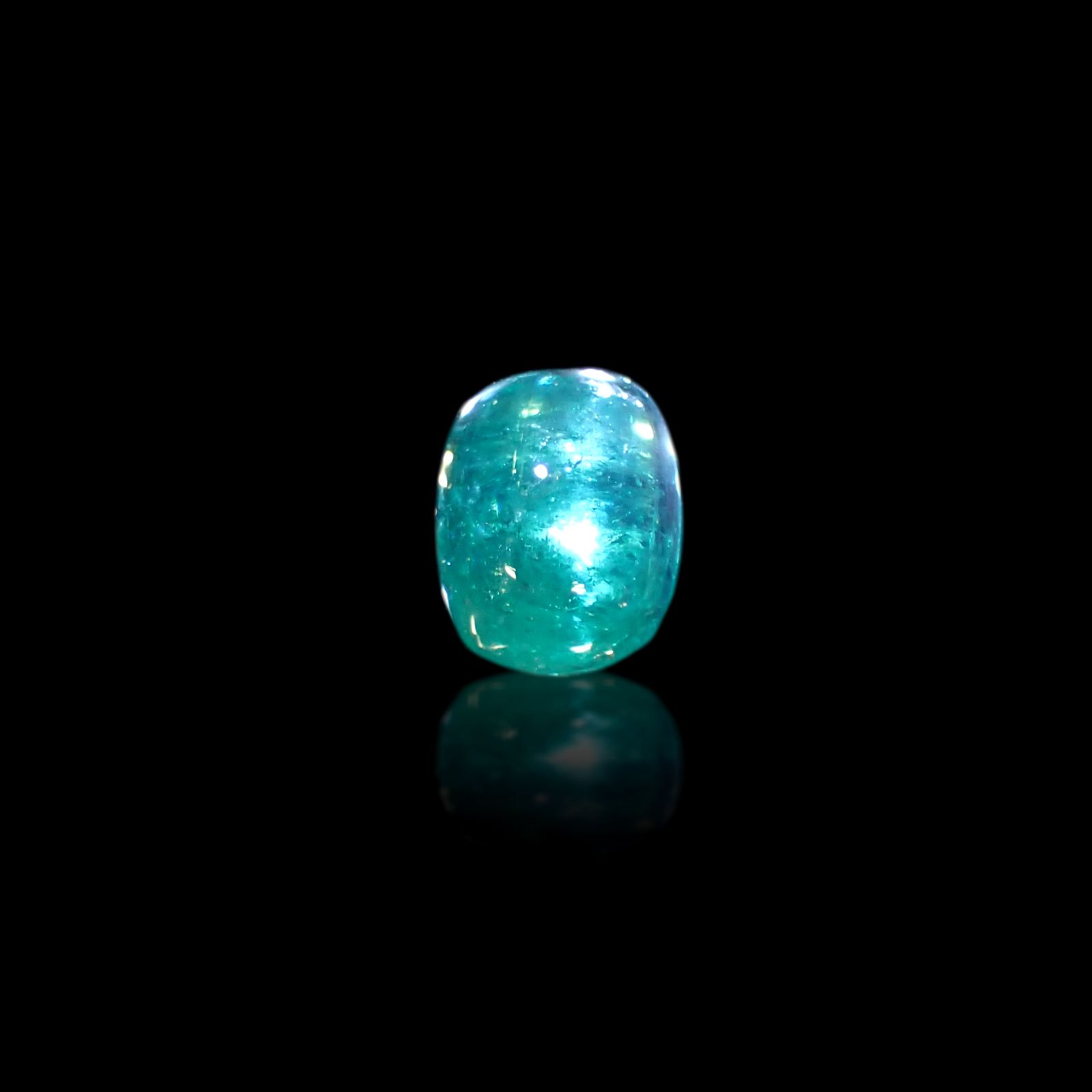 パライバトルマリンキャッツアイ ブラジル産 2.51ct / 9.2x7.2mm前後