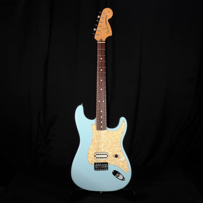 Used 2002 Fender Tom Delonge Hardtail Stratocaster Daphne Blue