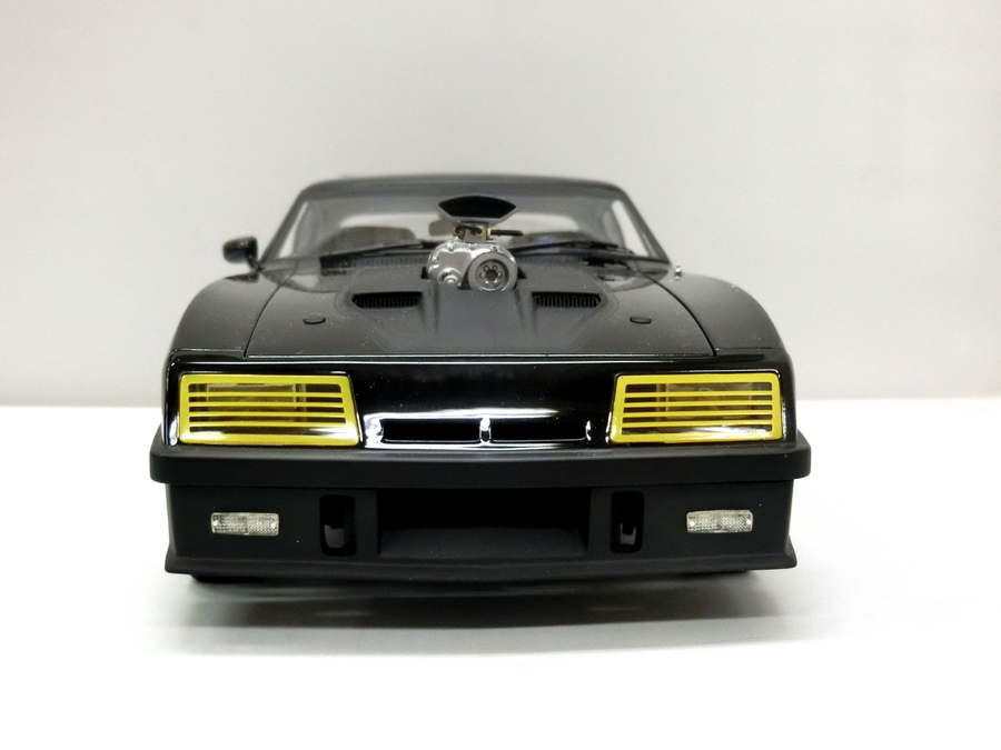 オートアート 1/18 ミニカー フォード XB ファルコン チューンド