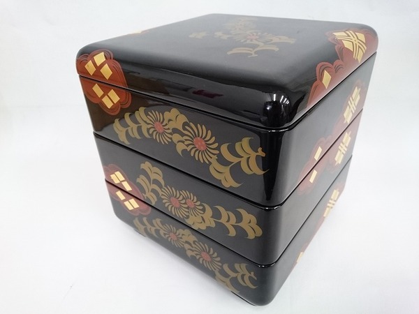 伝統の漆器 秀衡塗の重箱が入荷しました。【川越店】｜2019年06月24日