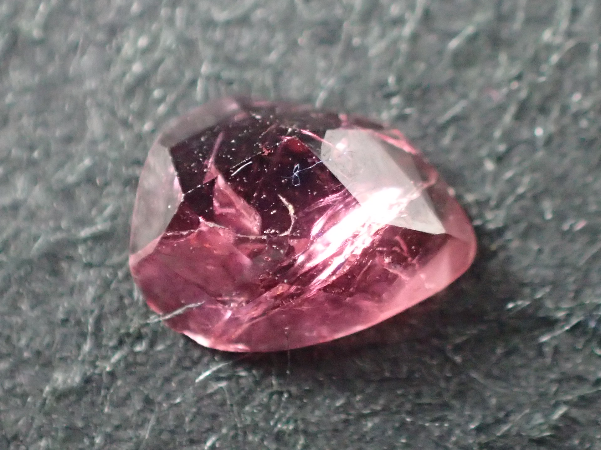 最高品質天然ピンクトルマリン(Pink Tourmaline) 自由カット