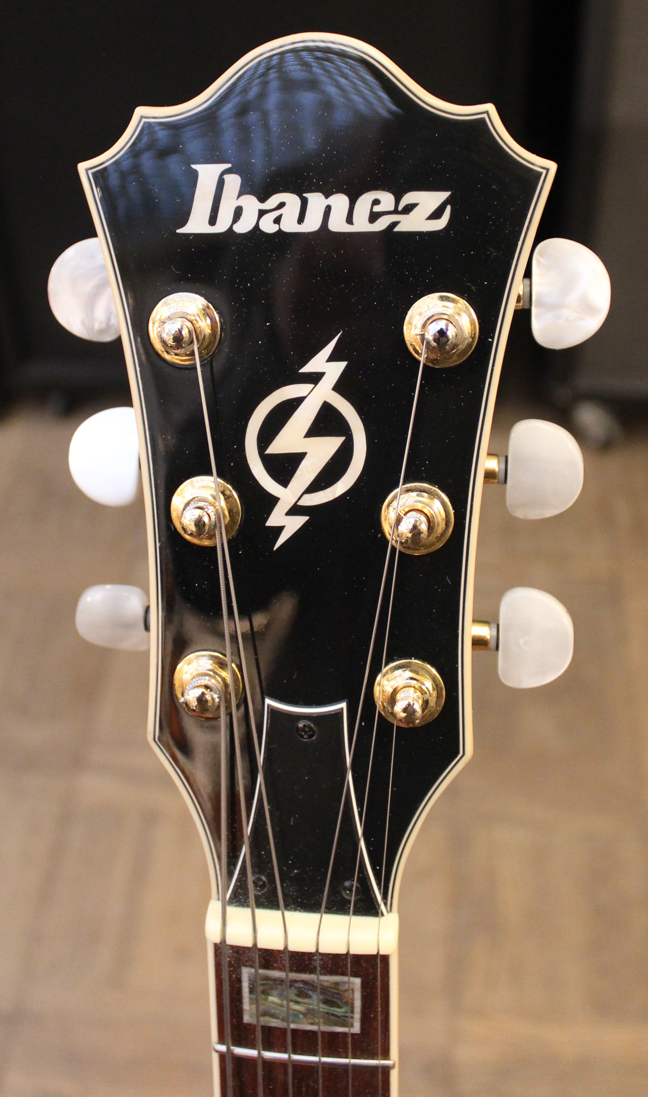 Vintage Guitars, SWEDEN - 2009 Ibanez AK95-DVS-12-01 Artcore Series.