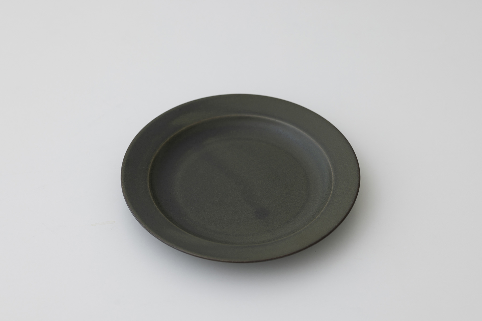 OXYMORON plate S - yumiko iihoshi porcelain 公式オンラインショップ