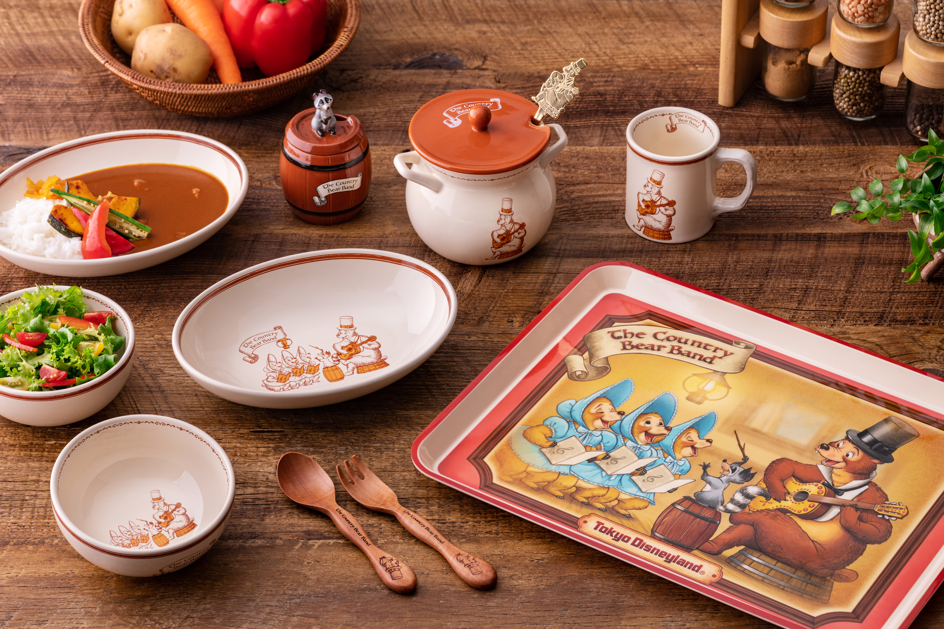 東京ディズニーランド「カントリーベア・シアター」のテーブルウェアに