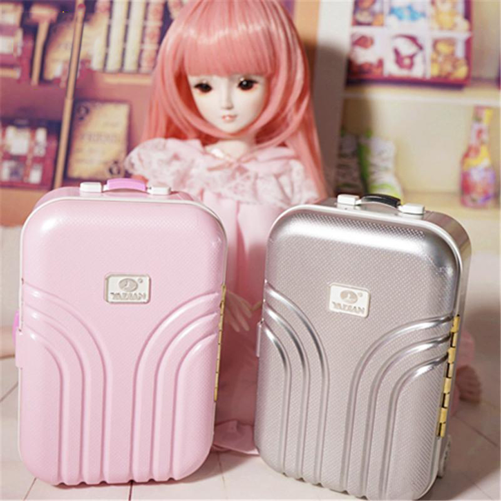 1/6スケールドールの持ち運びに最適なスーツケースアクセサリーとは？