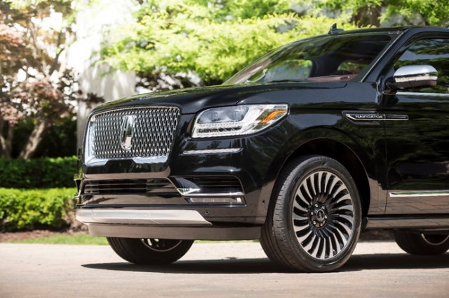 2018 リンカーンナビゲーター (LINCOLN NAVIGATOR) | アメ車と逆輸入車