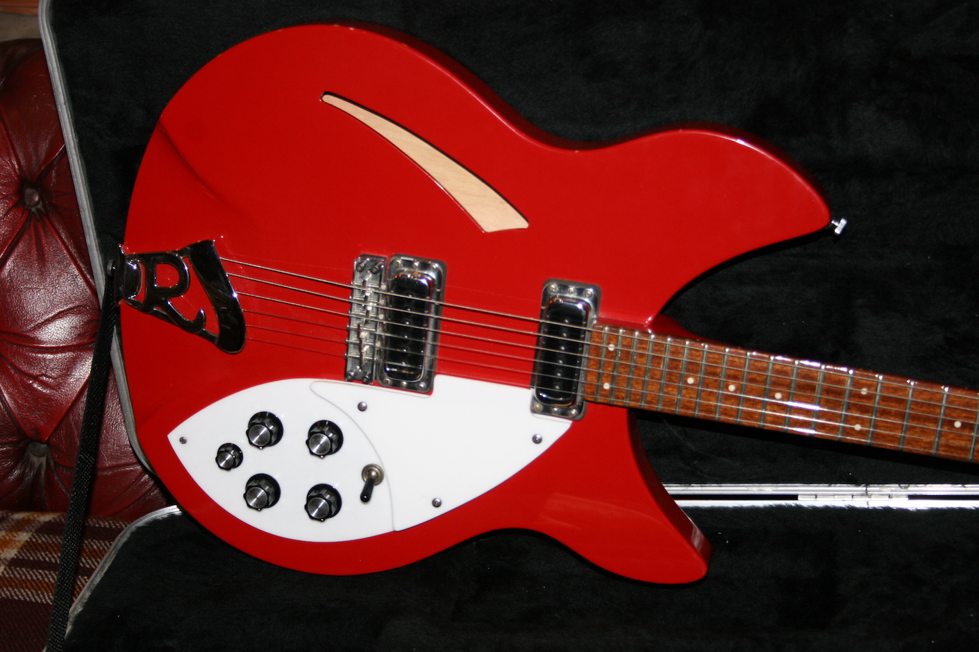 Rickenbacker 330 1985 Red**SOLD - Amp Guitars, Macclesfield