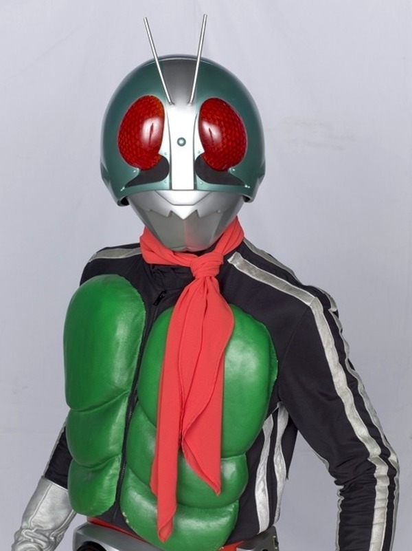 藤岡弘、38年ぶりに仮面ライダー1号に変身 | アニメ！アニメ！