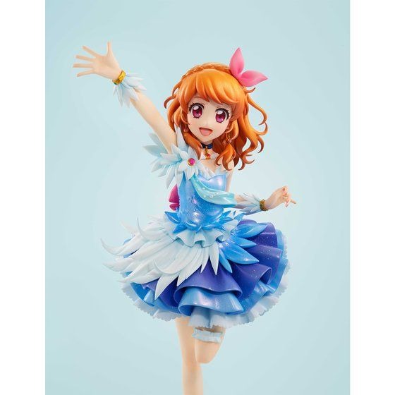 アイカツ！」星宮いちご＆大空あかり、“思い出のドレス”をまとって